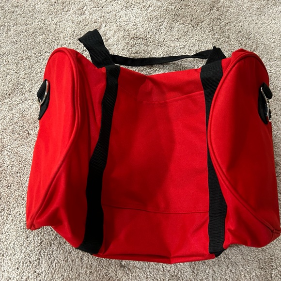 Thirty One Gifts Small duffel - Picture 2 of 2